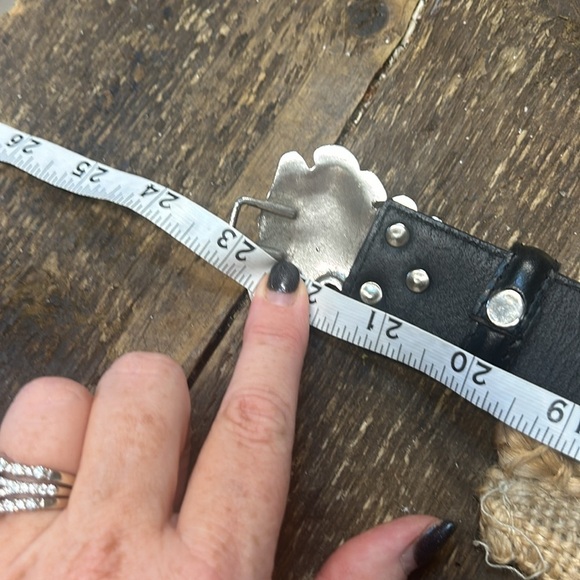 Vintage Lake Shore Drive Women’s Black Leather Belt W/ Silver Filigree Buckle ML - Picture 8 of 8